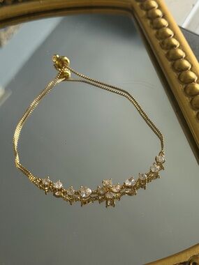 Gold Plated Crystal Flower Adjustable Bracelet